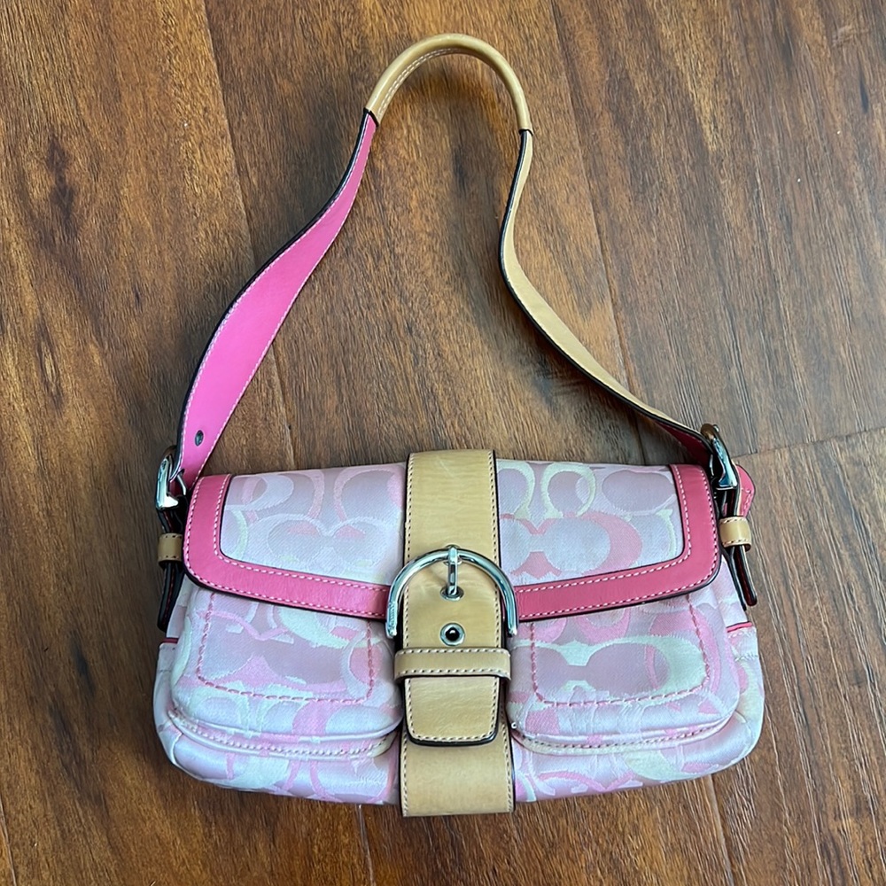 Vintage Y2K Baby Pink Coach Handbag